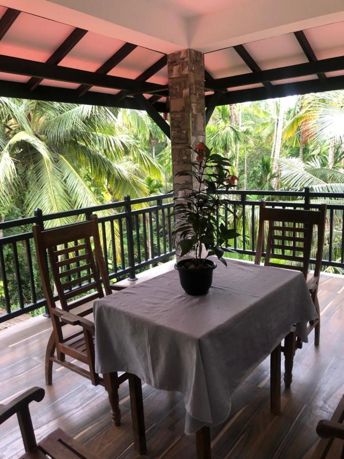 Hiriketiya New Radiant House Hotel ดิคเวลลา ภายนอก รูปภาพ